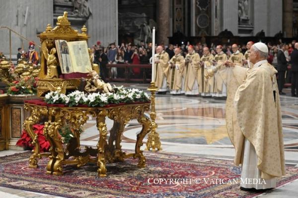 Bài Giảng Lễ Giáng Sinh 2025 Của Đức Lêô XIV: Hòa Bình Là Có Thật, Và Nó Đã Ở Giữa Chúng Ta Rồi!